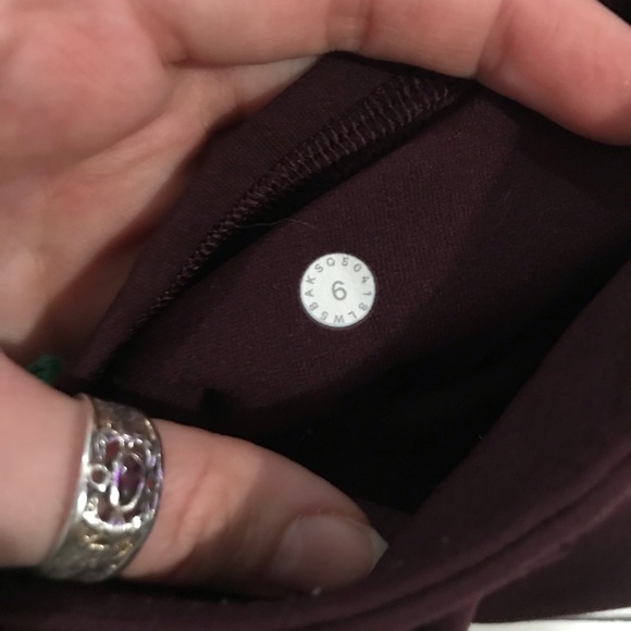 π΄SOLDπ΄ Lululemon Reveal Legging (6) - Picture 7 of 8